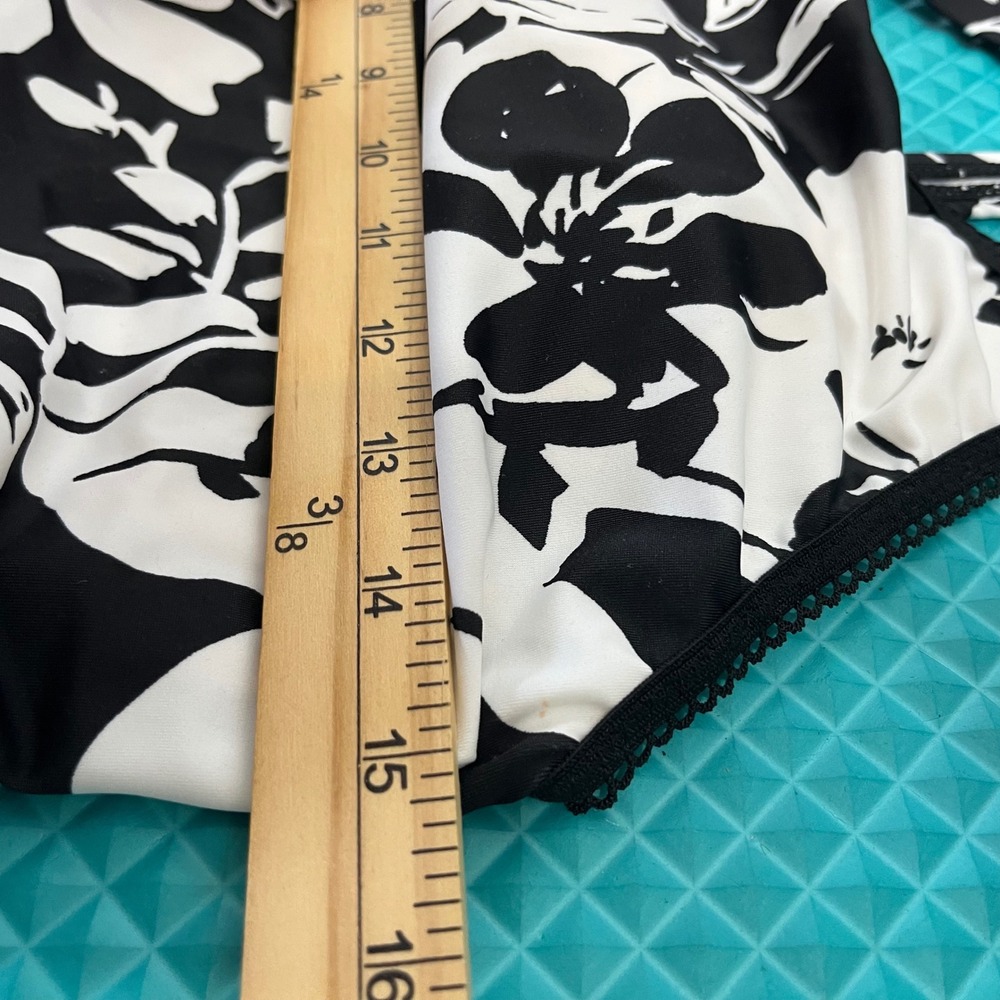 Susan Graver Tankini Top Womens 10 Black White Floral Halter Swimwear Swimsuit - Picture 2 of 11